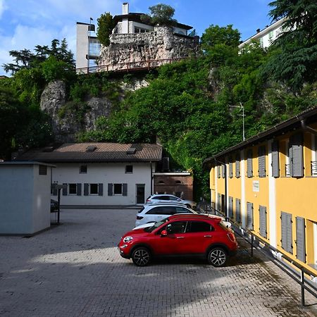 Cityu - Grazioli 27 Trento Centro Con Parcheggio Privato Gratuito 外观 照片