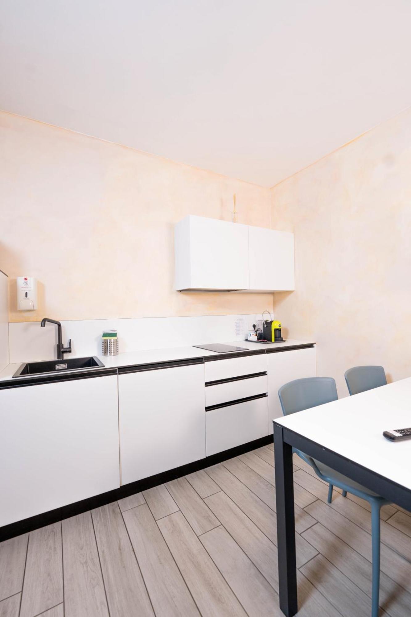 Cityu - Grazioli 27 Trento Centro Con Parcheggio Privato Gratuito 外观 照片