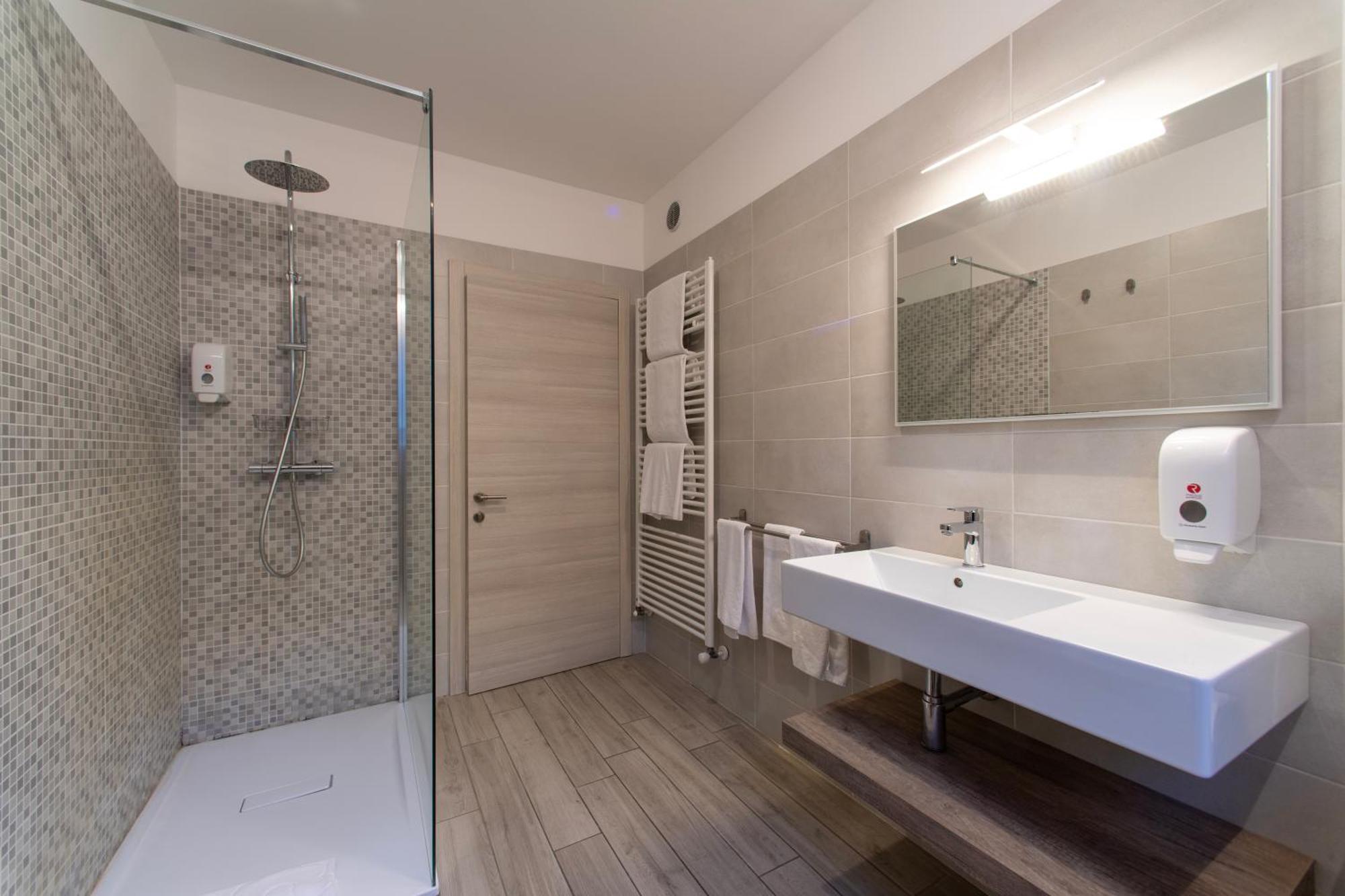 Cityu - Grazioli 27 Trento Centro Con Parcheggio Privato Gratuito 外观 照片